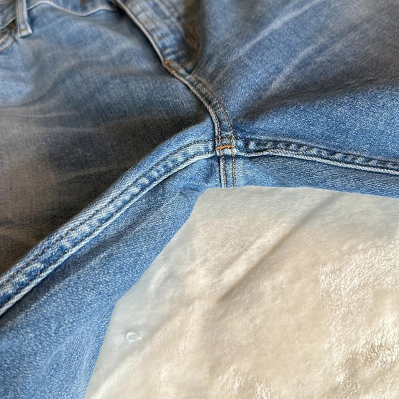 M.I.H. Mid Rise Skinny Boyfriend Tomboy Light Blue Wash Jeans, 31 - Picture 8 of 13